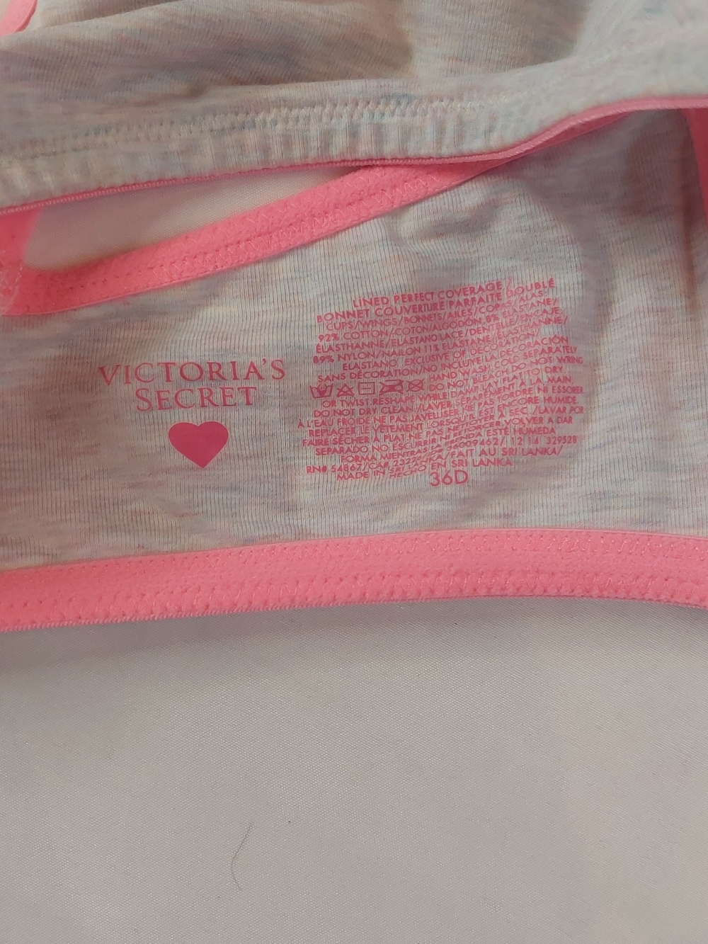 Vitorias Secret 36D Gray & pink lace bra with scalloped edges - Picture 3 of 3